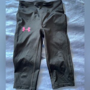 Girls extra small under armor capri pants